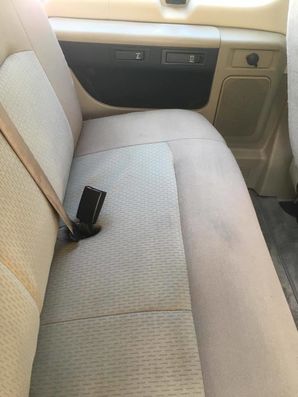 Before & After Car Upholstery Cleaning in Richmond, VA (2)